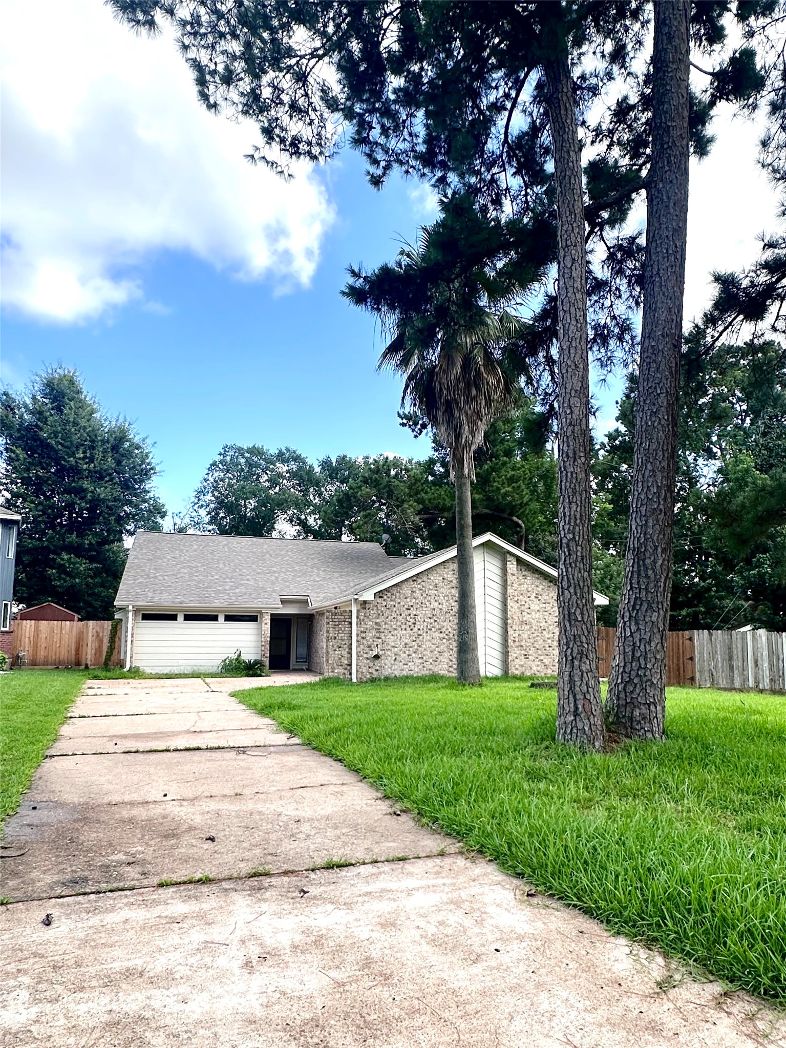 25106 Collingtree Drive Spring, TX 77389 - Photo 2 of 23