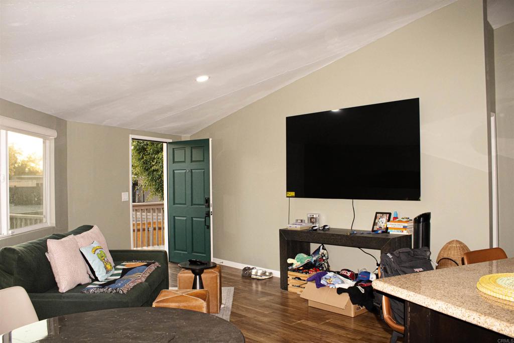 807 Kempton Street Spring Valley, CA 91977 - Photo 6 of 32