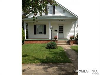 426 Pine Carrollton, IL 62016 - Photo 1 of 1