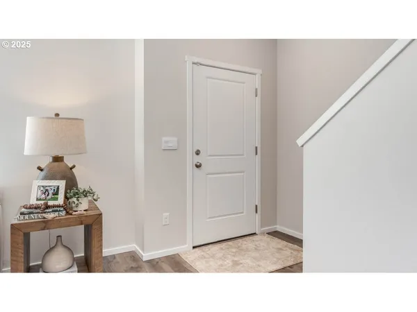 a black and white photo of a living room