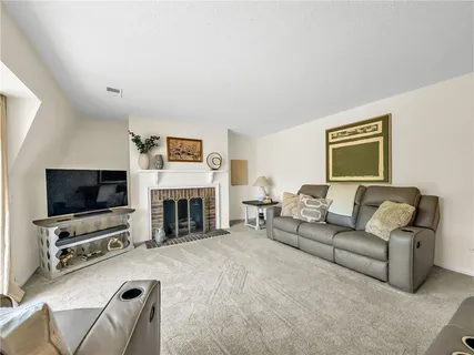 $265,000 | 6634 West 109th Street, Unit F, Overland Park, KS 66211