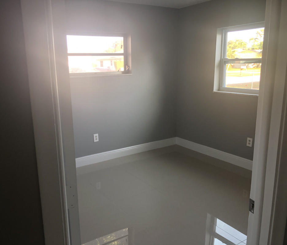 4560 Addison Street Boca Raton, FL 33428 - Photo 6 of 12 6bed1jpg