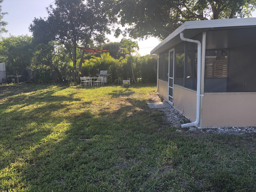 4560 Addison Street Boca Raton, FL 33428 - Photo 10 of 12 91Back1jpg