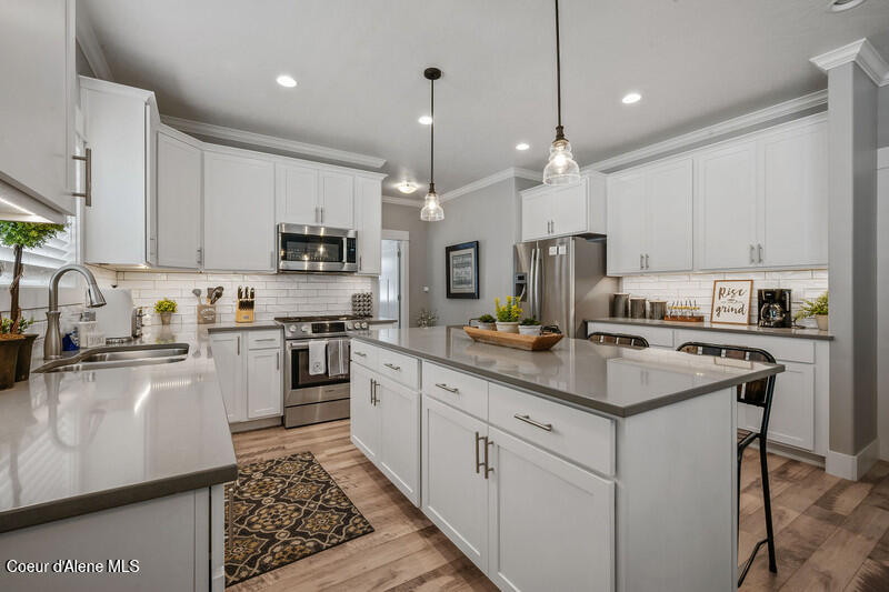 410 South 18th Street Coeur D'Alene, ID 83814 - Photo 3 of 23 --10.jpg-vsuniqueid-6478b2a88a169