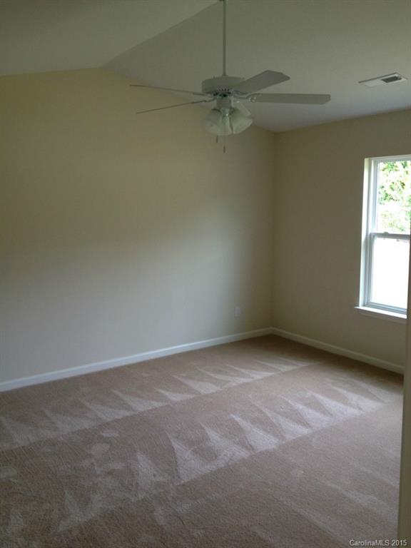 2308 Hart Road, Unit 2 Charlotte, NC 28214 - Photo 5 of 7 Gallery Image 5
