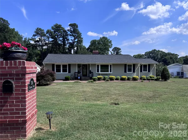 $425,000 | 104 Highland Street, Belmont, NC 28012