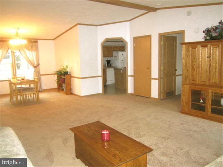 680 South Old Middletown Road Media, PA 19063 - Photo 3 of 25 Living Room