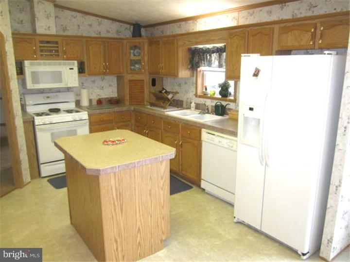 680 South Old Middletown Road Media, PA 19063 - Photo 5 of 25 Kitchen