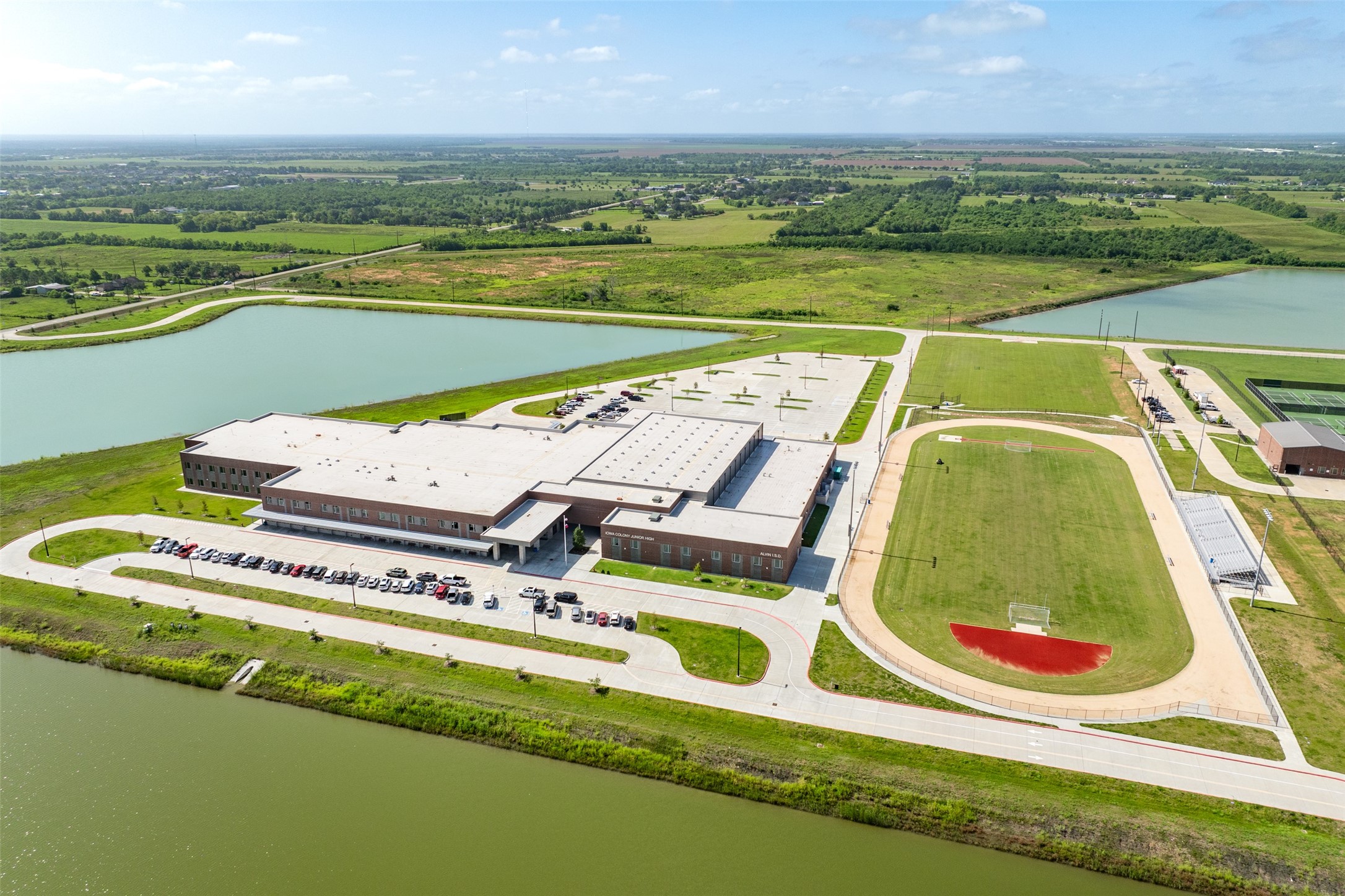 3519 Bay Drive Rosharon, TX 77583 - Photo 47 of 49 Iowa Colony Middle School