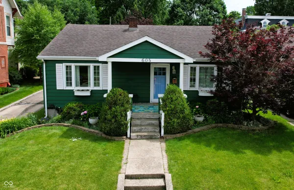 $220,000 | 605 East Main Street, Crawfordsville, IN 47933