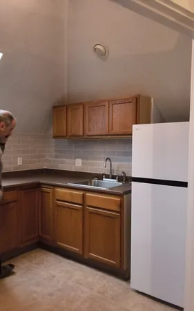 $1,600 | 186 Branscomb Street, Unit 3, New Bedford, MA 02745