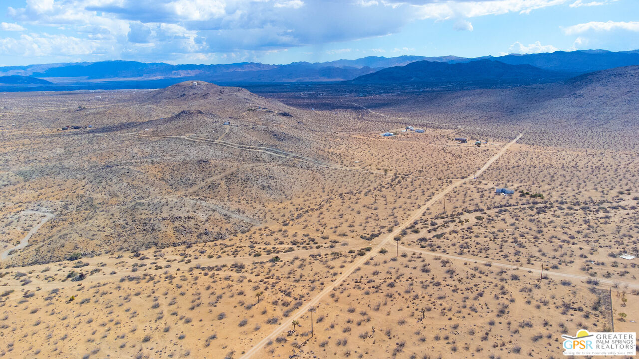 60150 Patrick Way Joshua Tree, CA 92252 - Photo 12 of 14