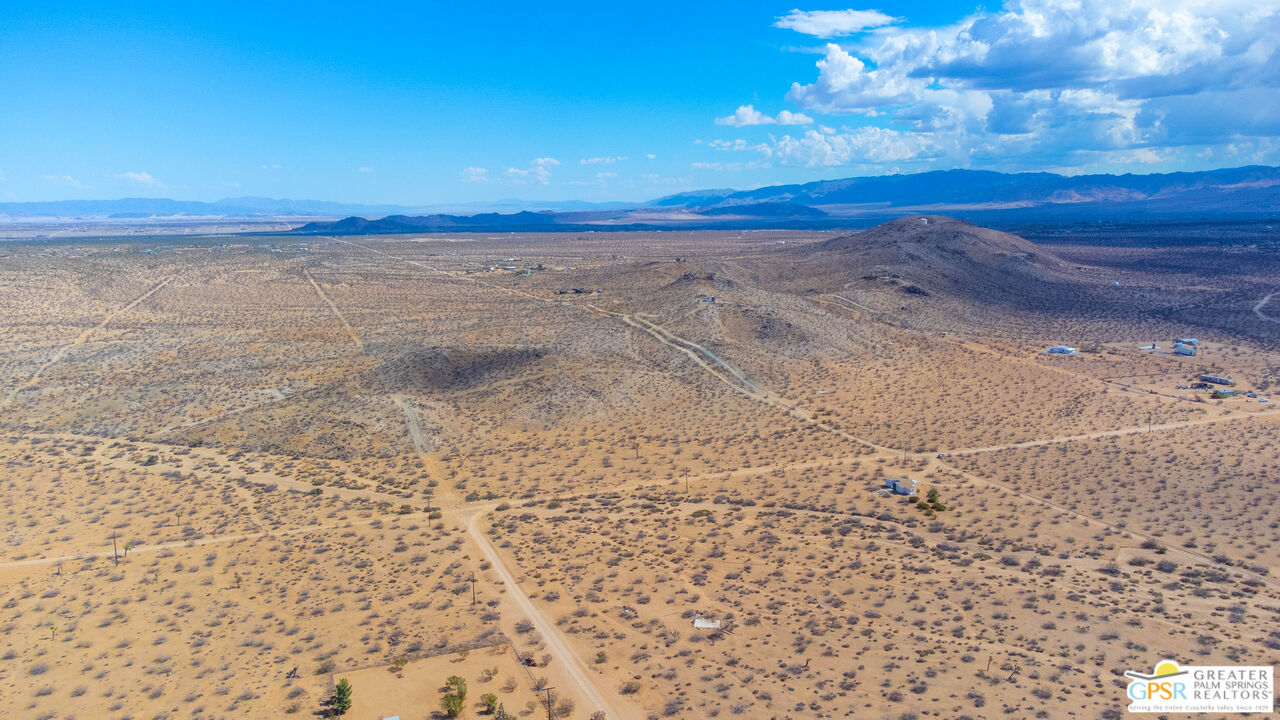 60150 Patrick Way Joshua Tree, CA 92252 - Photo 13 of 14