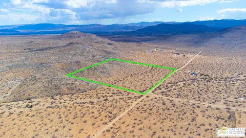 $99,900 | 60150 Patrick Way, Joshua Tree, CA 92252