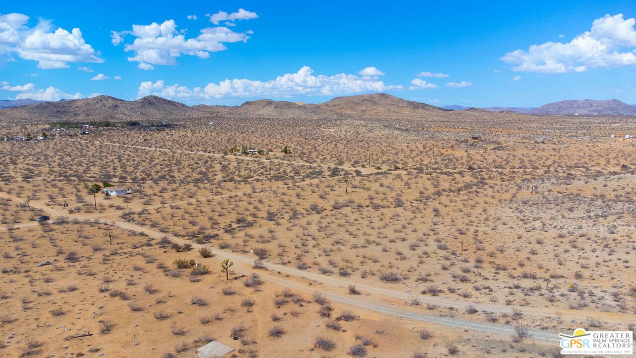 60150 Patrick Way Joshua Tree, CA 92252 - Photo 5 of 14