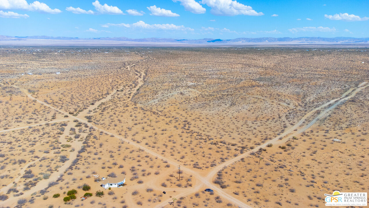 60150 Patrick Way Joshua Tree, CA 92252 - Photo 9 of 14