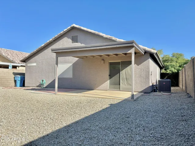 $1,995 | 21830 North 31st Drive, Phoenix, AZ 85027