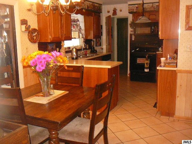 2258 West Parnall Road Jackson, MI 49201 - Photo 11 of 17 Photo 11