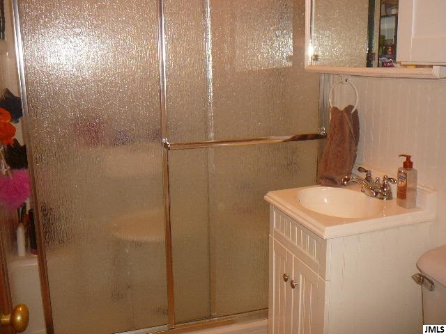 2258 West Parnall Road Jackson, MI 49201 - Photo 9 of 17 Photo 9