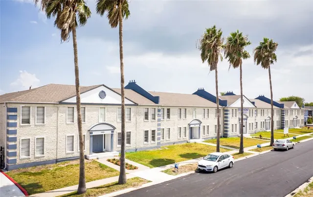 $1,199 | 5826 South Alameda Street, Corpus Christi, TX 78412