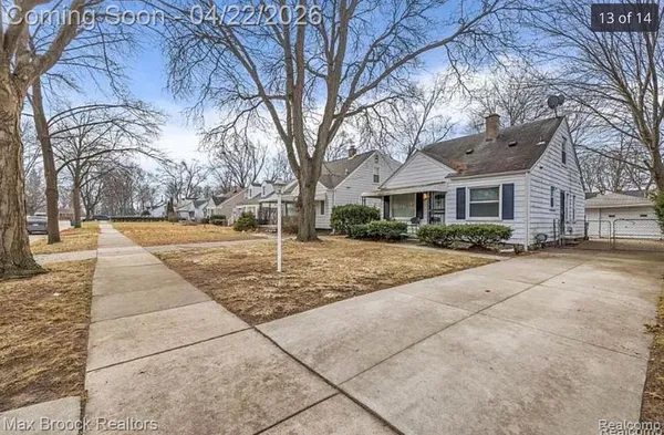 $202,000 | 24281 Parklawn Street, Oak Park, MI 48237
