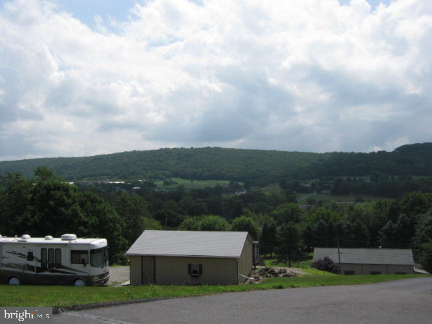 371 Golf Road Tamaqua, PA 18252 - Photo 3 of 10 Gallery Image 3