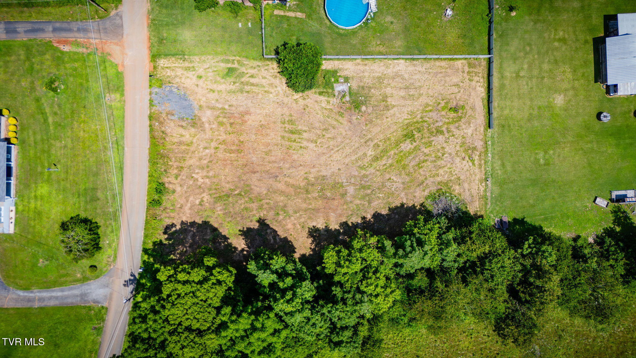 165 George Bowers Road, Unit 1 Elizabethton, TN 37643 - Photo 15 of 16 111