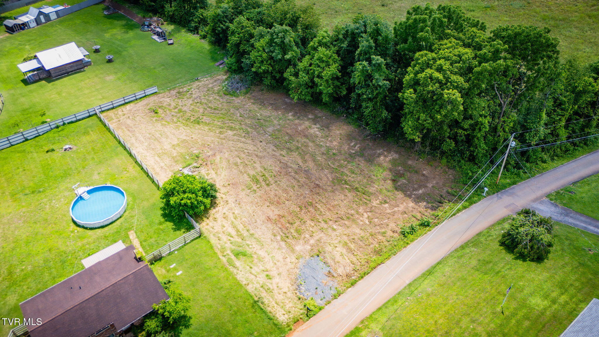 165 George Bowers Road, Unit 1 Elizabethton, TN 37643 - Photo 6 of 16 102