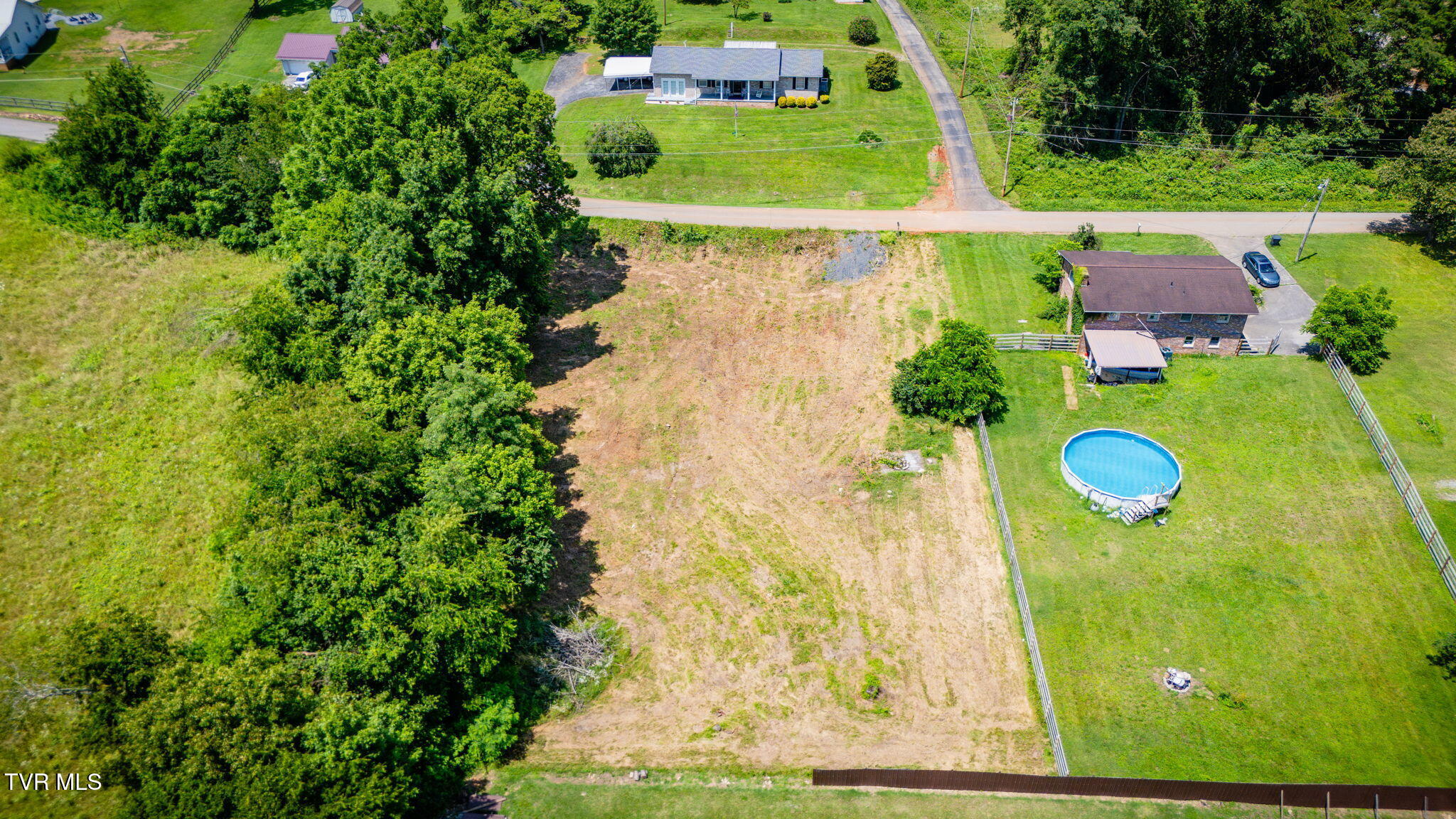 165 George Bowers Road, Unit 1 Elizabethton, TN 37643 - Photo 9 of 16 105