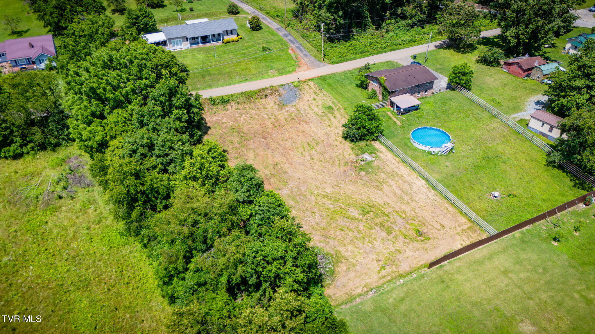 165 George Bowers Road, Unit 1 Elizabethton, TN 37643 - Photo 10 of 16 106