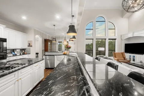 $1,295,000 | 109 Burgess Lane, Austin, TX 78738