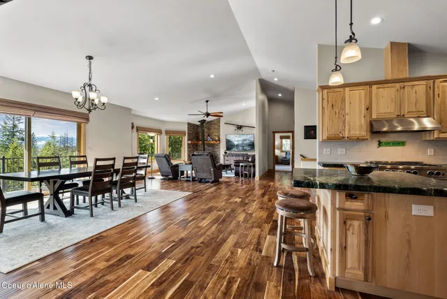 $1,295,000 | 422 Lightning Peak Road, Sandpoint, ID 83864