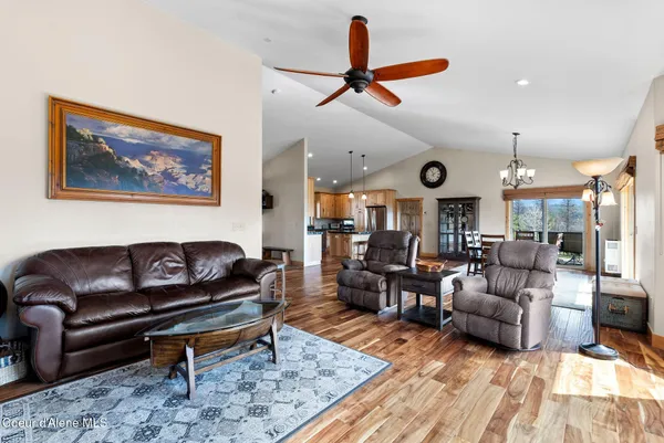 $1,270,000 | 422 Lightning Peak Road, Sandpoint, ID 83864