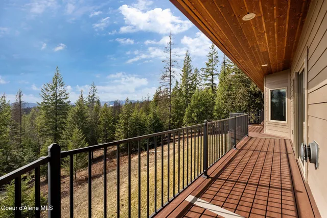 $1,295,000 | 422 Lightning Peak Road, Sandpoint, ID 83864