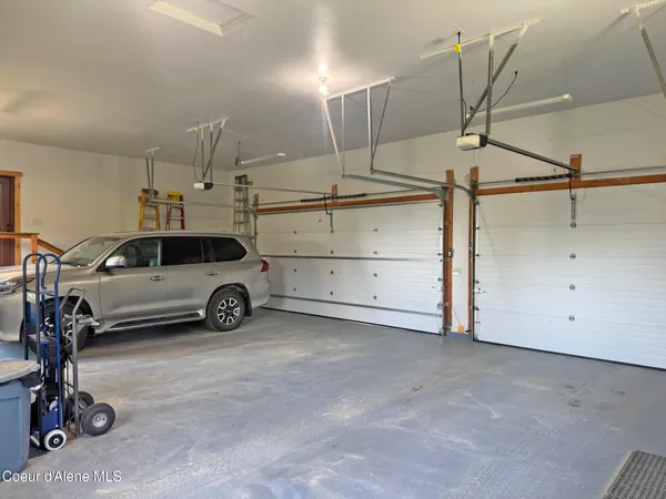 $1,270,000 | 422 Lightning Peak Road, Sandpoint, ID 83864