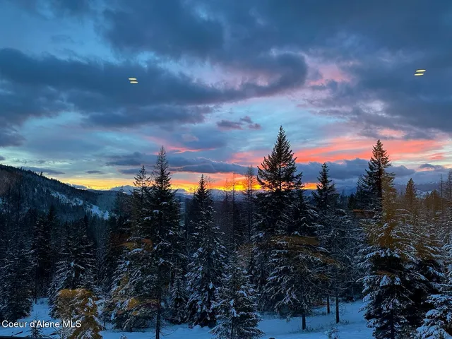 $1,295,000 | 422 Lightning Peak Road, Sandpoint, ID 83864