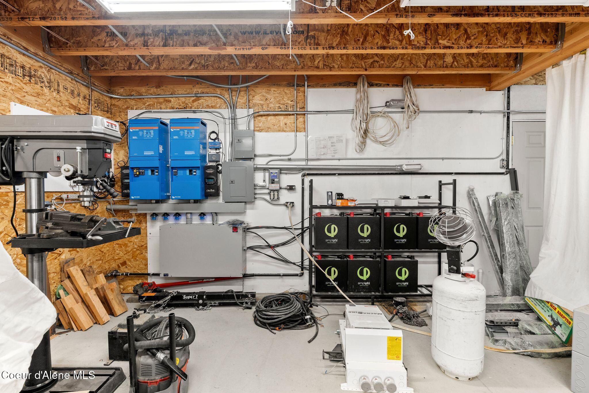 422 Lightning Peak Road Sandpoint, ID 83864 - Photo 67 of 92 .