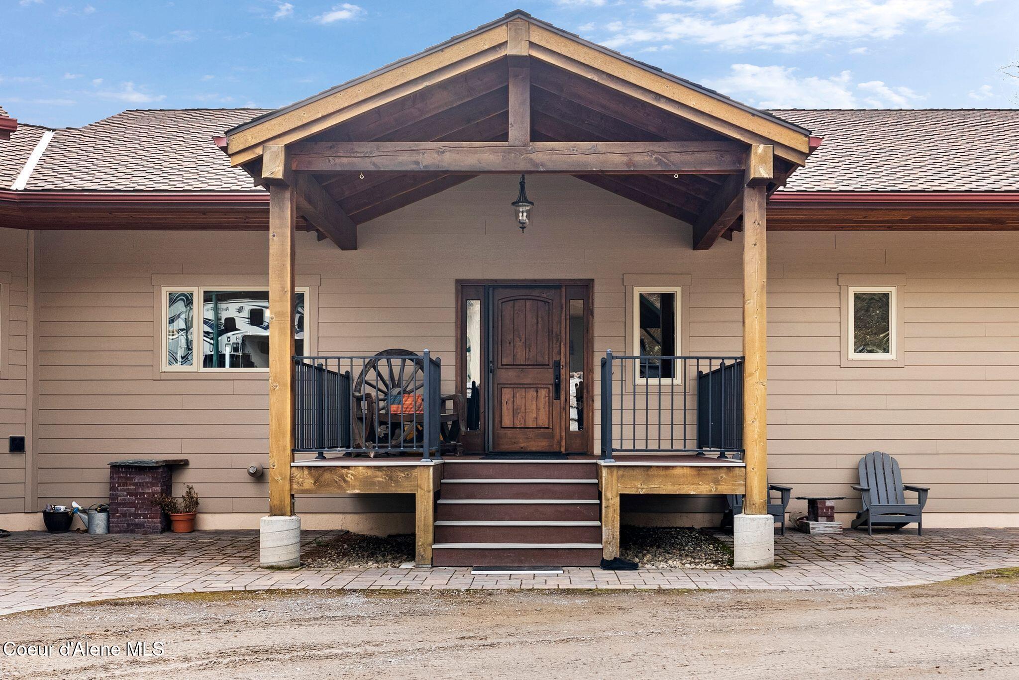 422 Lightning Peak Road Sandpoint, ID 83864 - Photo 69 of 92 Covered front entry