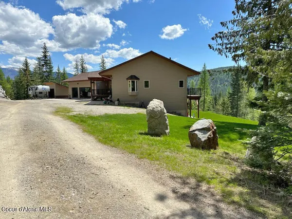 $1,295,000 | 422 Lightning Peak Road, Sandpoint, ID 83864