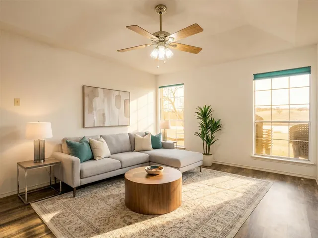 $3,000 | 1644 County Road 139, Hutto, TX 78634