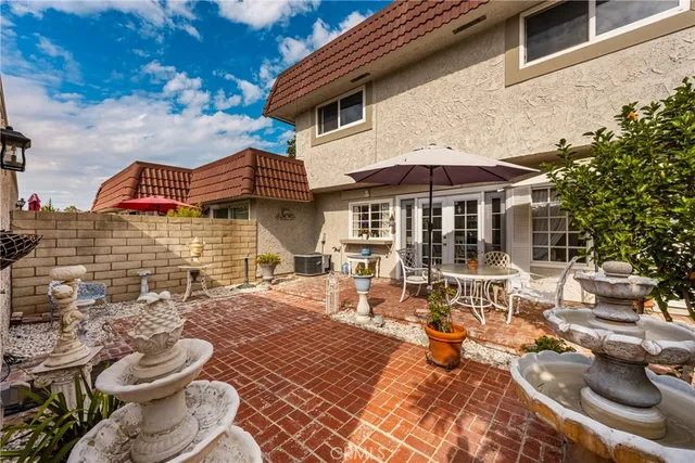 $879,000 | 6837 Amelia Way, Cypress, CA 90630