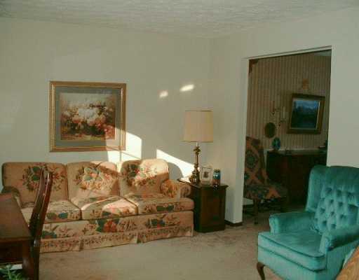 235 Ritter Road Sewickley, PA 15143 - Photo 3 of 8 Gallery Image 3