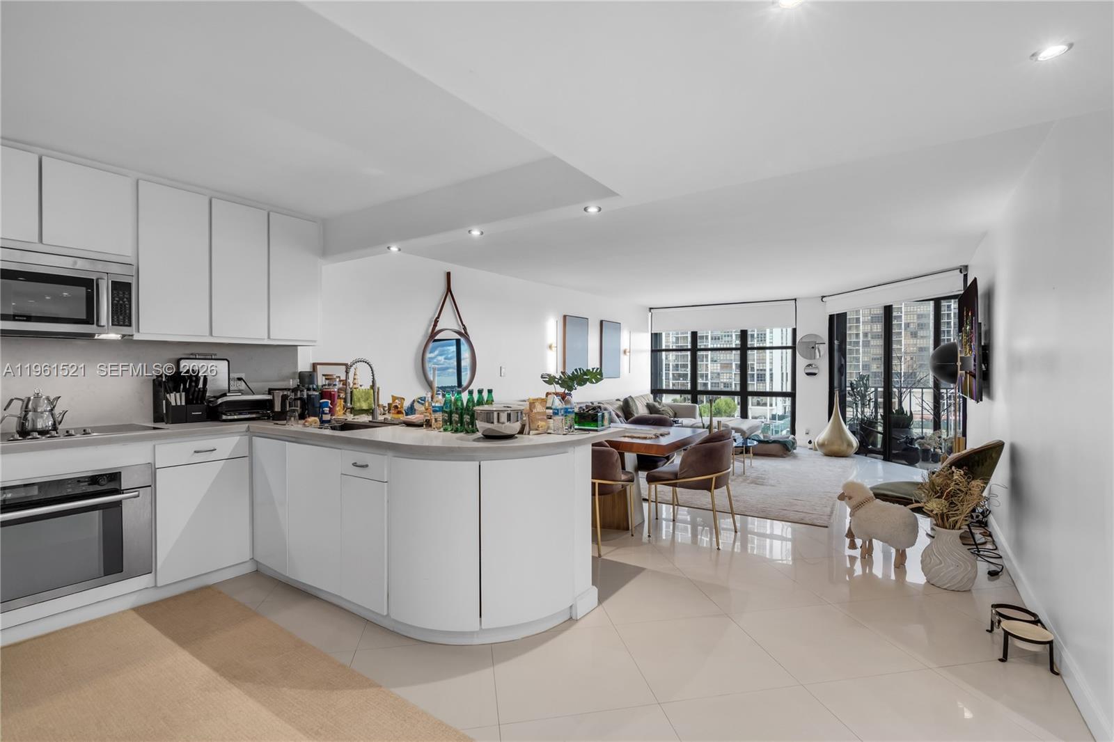 1925 Brickell Avenue, Unit 606 Miami, FL 33129 - Photo 3 of 41