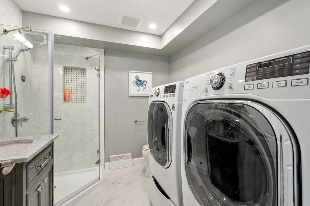 38 Travis Road Natick, MA 01760 - Photo 18 of 40 Gallery Image 18