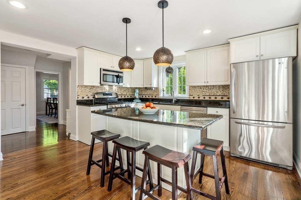 38 Travis Road Natick, MA 01760 - Photo 8 of 40 Gallery Image 8