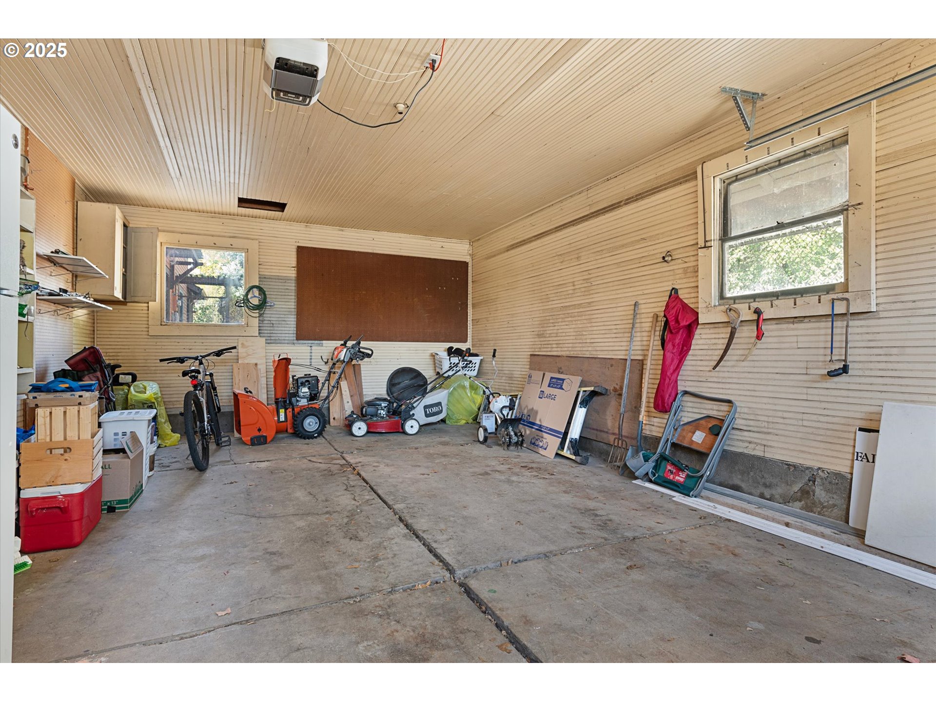 1402 2nd Street La Grande, OR 97850 - Photo 42 of 47 a view of a room with gym equipment