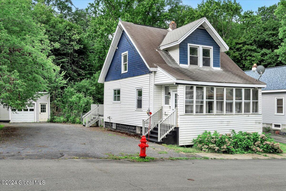 7 Sheldon Street Schenectady, NY 12308 - Photo 2 of 30 02-P1200352 copy