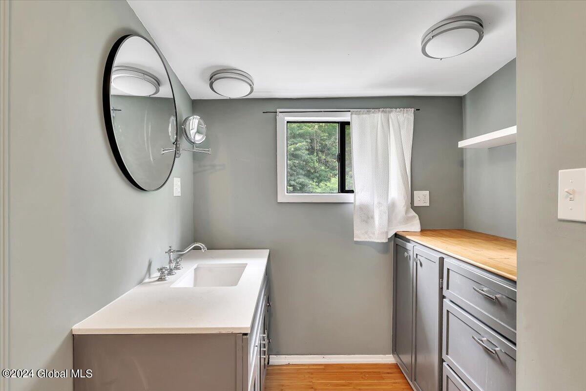 7 Sheldon Street Schenectady, NY 12308 - Photo 21 of 30 21-P1200493