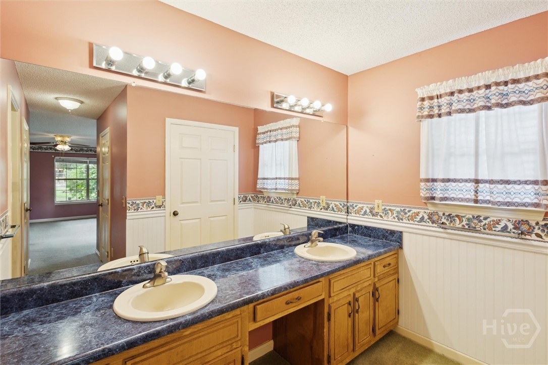 500 Archer Road Guyton, GA 31312 - Photo 24 of 50 Private Primary Bathroom