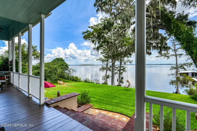 $1,450,000 | 517 South Prospect Street, Crescent City, FL 32112